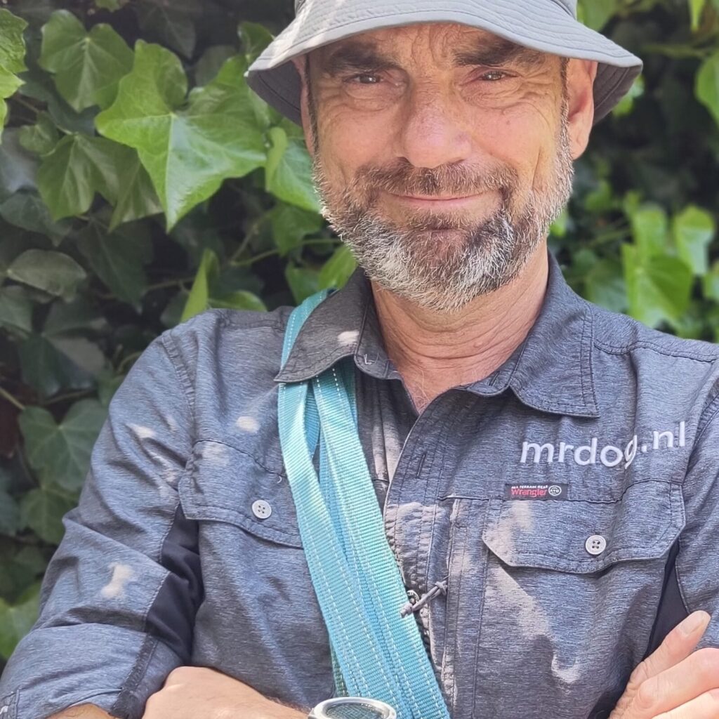 Mister Dog, hondenuitlaatservice Den Haag en Scheveningen